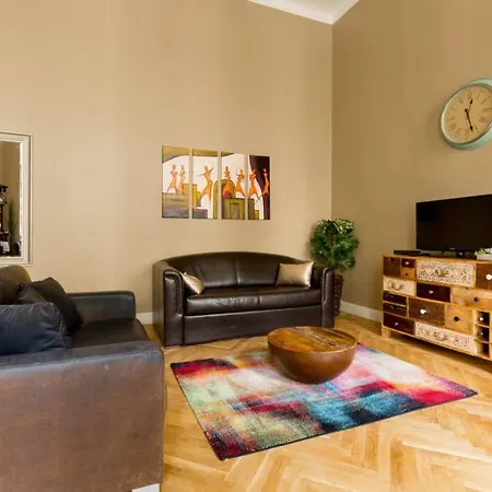 The Mondain * Budapešť