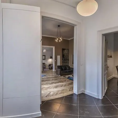 The Mondain Apartmán *