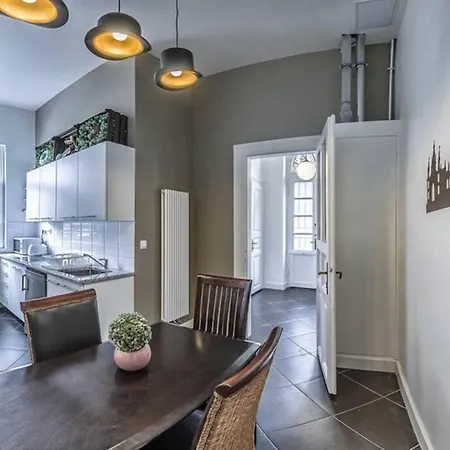 The Mondain Budapešť