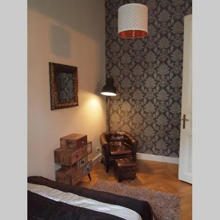 The Mondain * Budapešť